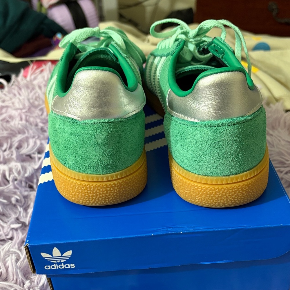 Adidas Spezia Green Sneakers with Stripes - Picture 4 of 7